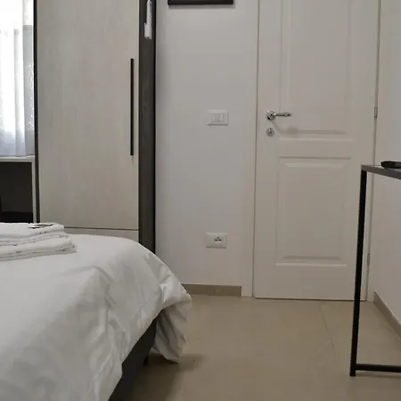 Dion Guest house *